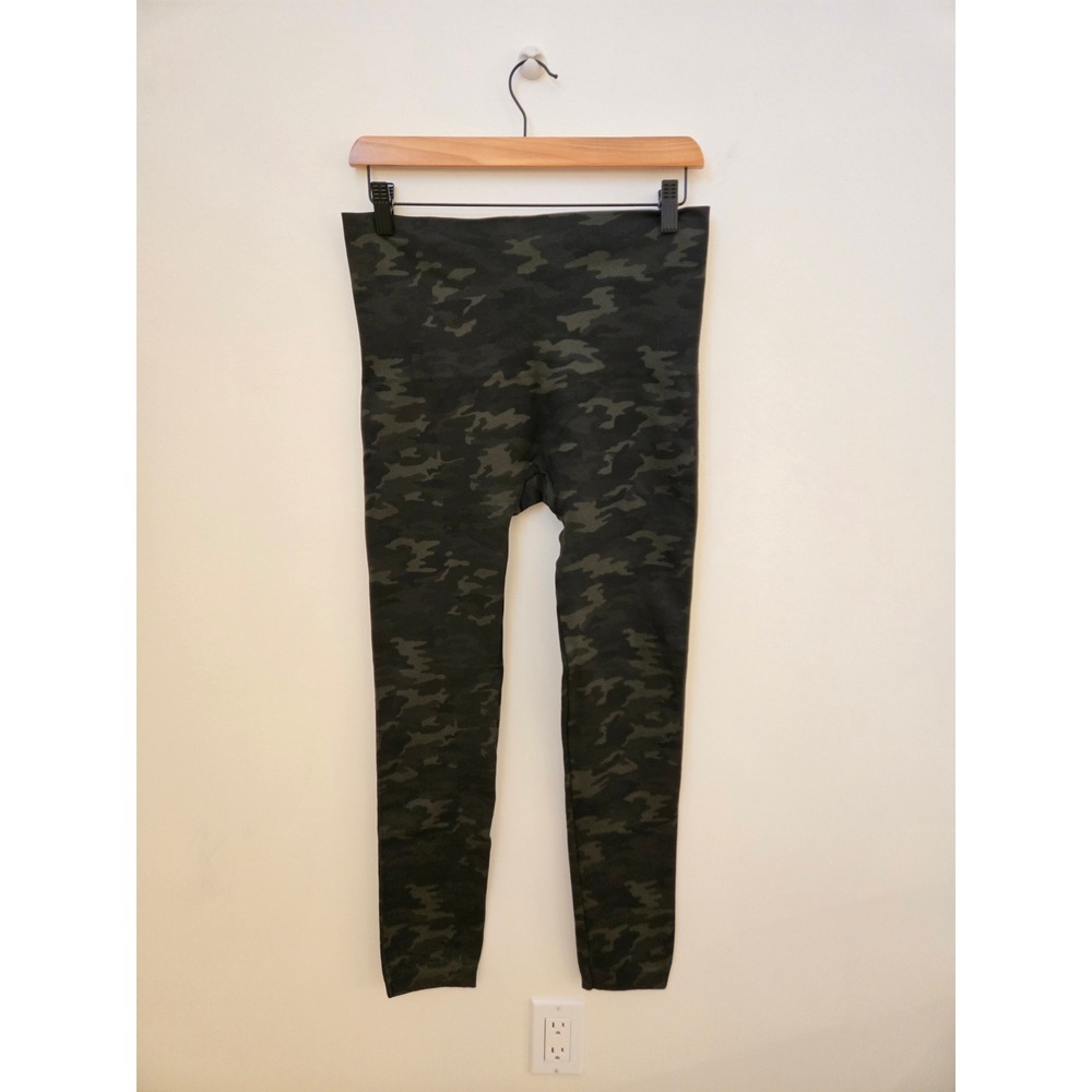 Spanx Active Seamless Camo Leggings 1X Dark Olive Black High Rise Compression